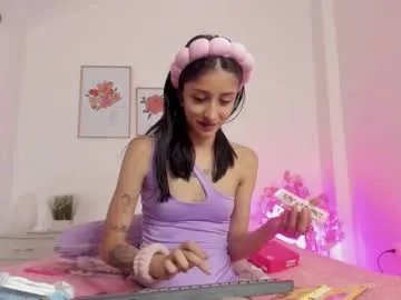 alana_111 on Chaturbate 