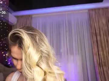 chloevelvetx on Chaturbate