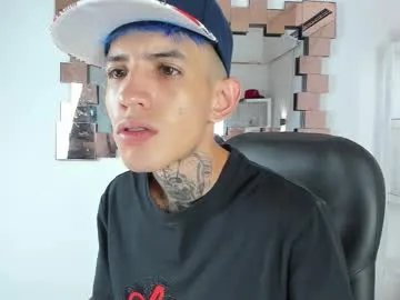 darwin_ggh — very hot in front of the mirror fucking hot #bigcock #twink #new #young #feet #monstercock #latim #master #pantyhose #precum #niples #alpha [375 tokens remaining]