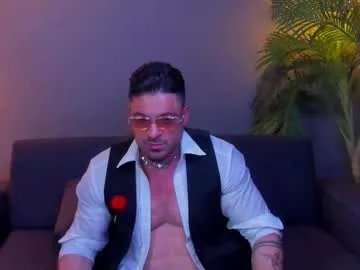 dennis_cox_ on Chaturbate 