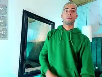 drakeneumann on Chaturbate