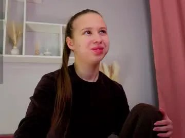 emma_clon — hi! im emma, nice to see you here)  - Goal: fuck my pussy [550 tokens left] #young #teen #new #18 #cute