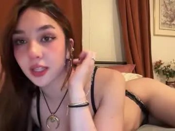 isabellelayla — Get naughty with me  Hand bra [1000 tokens left] #new #young #18 #college #collab