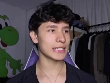 j_u_p_i_t_e_r on Chaturbate 