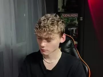 kirill_20_cm on Chaturbate 