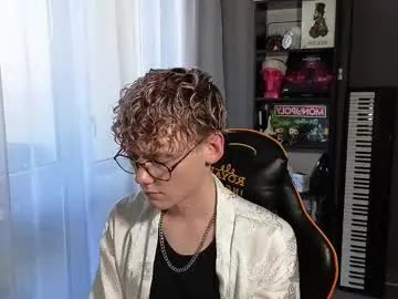 kirill_20_cm on Chaturbate 