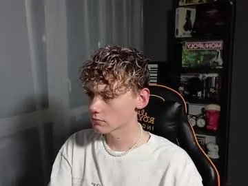 kirill_20_cm on Chaturbate 