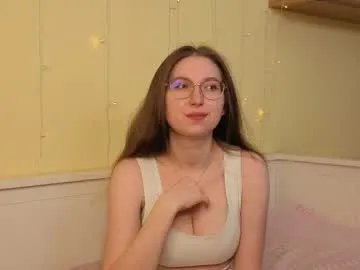 oliviavele on Chaturbate