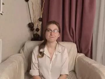 oliviavele on Chaturbate