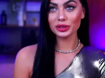 ravennadarcy on Chaturbate