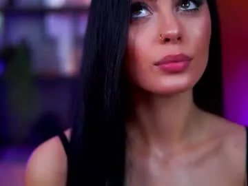 ravennadarcy on Chaturbate