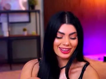 ravennadarcy on Chaturbate