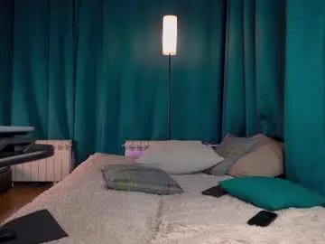 viktor_secret — Come on play  Let me feel you.PVT is OPEN // TIP menu IS active #muscles #lovense #uncut #cum #daddy