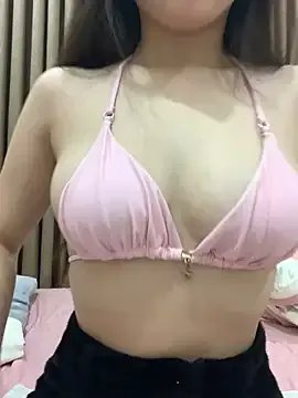 -Bibi-18 on StripChat