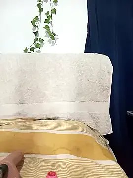 Aashixxx12 on StripChat