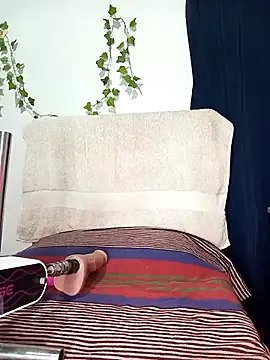 Aashixxx12 on StripChat