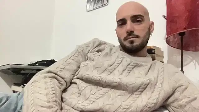 alessandromori91 from StripChat