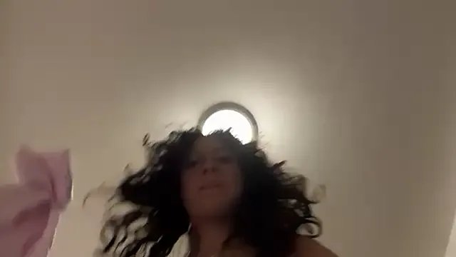 Alicatcua_ on StripChat
