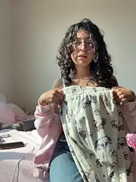 Alicatcua_ on StripChat