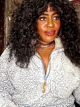 AmazonianMistress on StripChat 