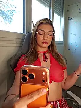 Ambre_La_nebulleuse on StripChat