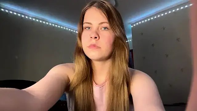 Amy_Maev on StripChat
