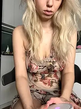 AnikaBest on StripChat