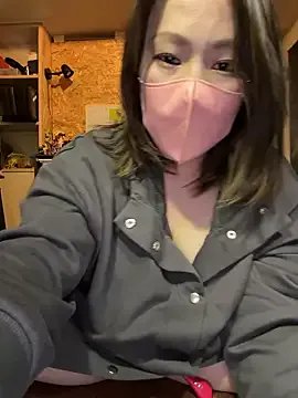 annna_annna_2024 on StripChat