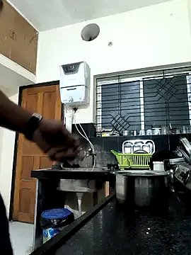 aryaaap on StripChat 