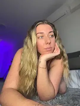 Aussielulu from StripChat
