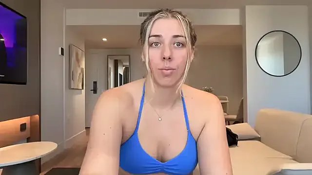 Aussielulu on StripChat