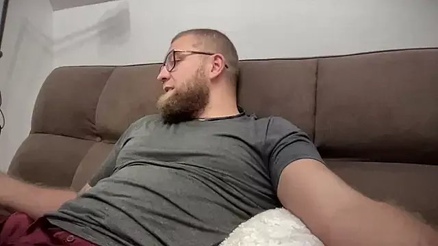 Bear_bear_ on StripChat