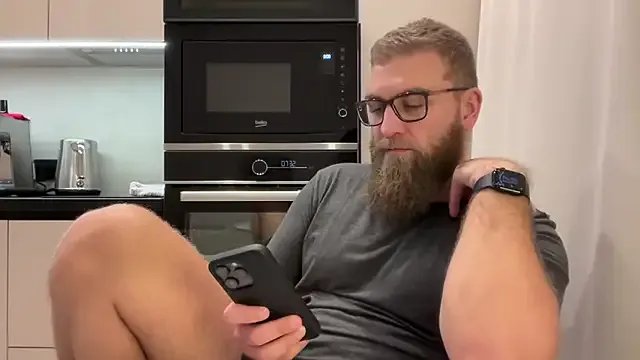 Bear_bear_ on StripChat