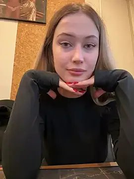 blonde_exe on StripChat