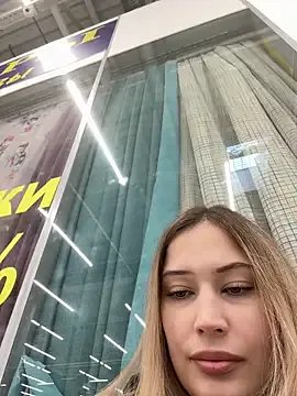 blonde_exe on StripChat