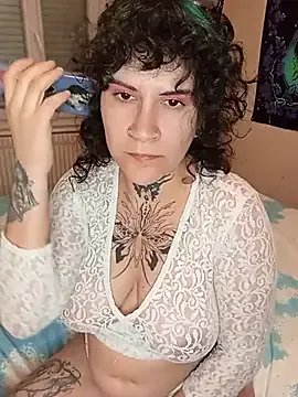 callmelouve on StripChat