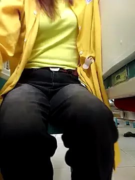 candy_flo from StripChat