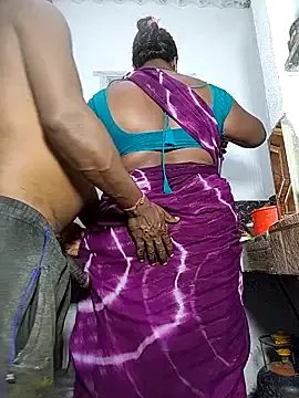 Desicouple1706 on StripChat