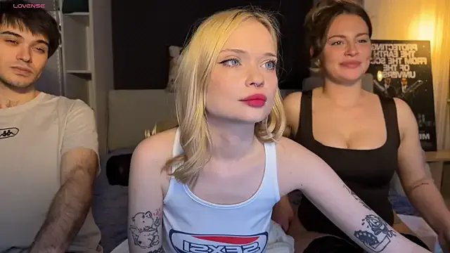 dollfromvenus from StripChat