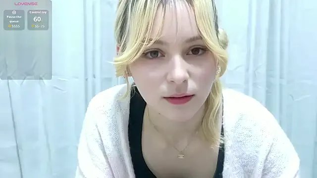 e_ri_ka93 on StripChat