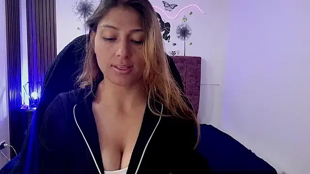 elena_detroya on StripChat 