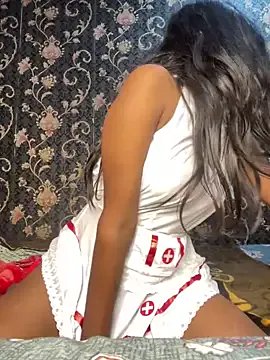 eleven_hotti on StripChat