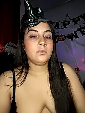 esmeralda_jadees on StripChat