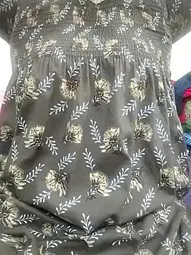 gaurika18 on StripChat