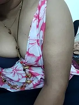 gaurika18 on StripChat