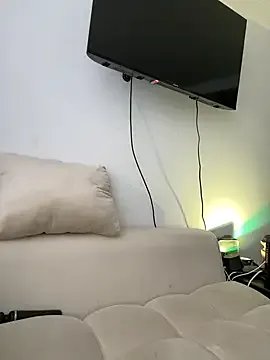 i_am_nina_ on StripChat