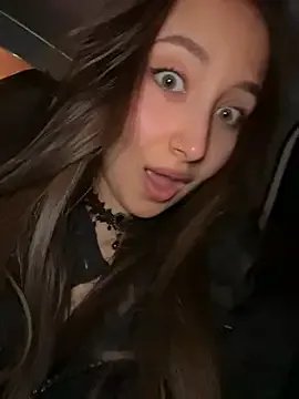 ICrazyOneIRL on StripChat