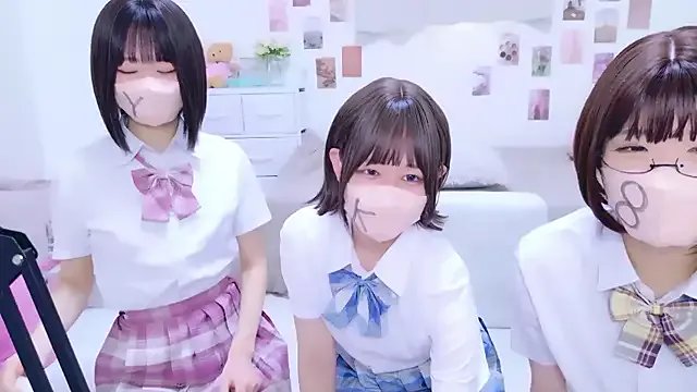 Im_Yu-na on StripChat