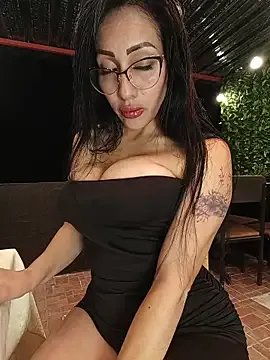 Isabellitasexi38 on StripChat