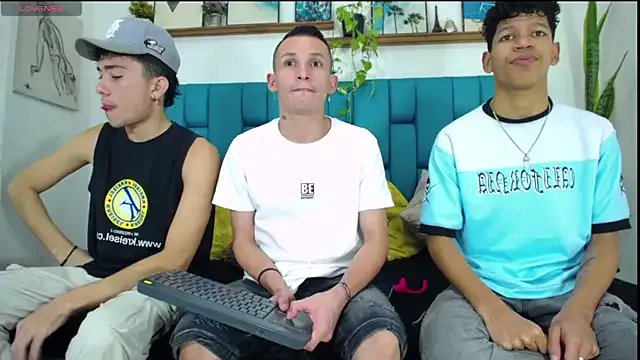 Isak_Buddies — naked Isak